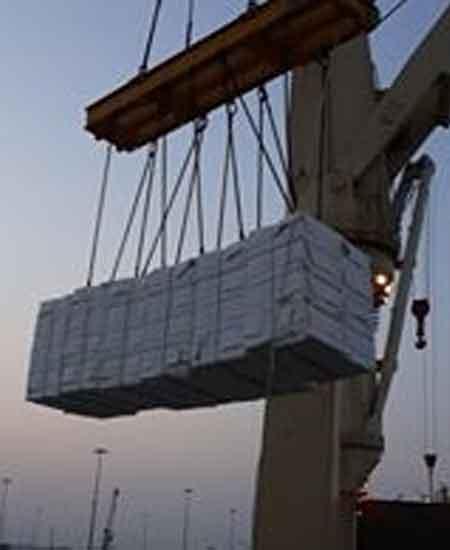 8000 CBM pulp shipment from Indonesia to Abu Dhabi